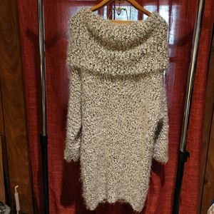 Umgee Oversized Warm Soft Fluffy Sweater with large cowl neck sz 2xl.